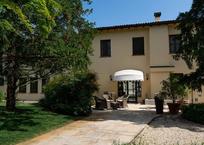 Hotel Villa Nabila